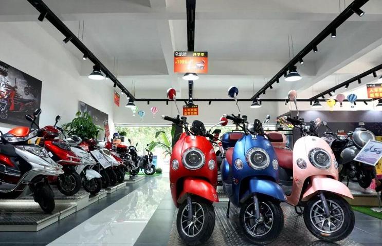 电动车更换电池也有“猫腻”？有4种电池，再便宜也不建议要